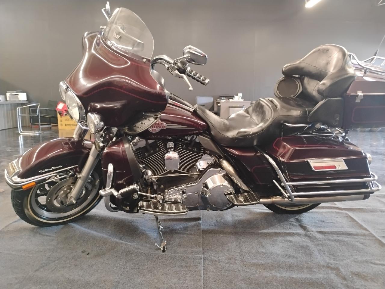 Harley-Davidson FLHTCUI  2005