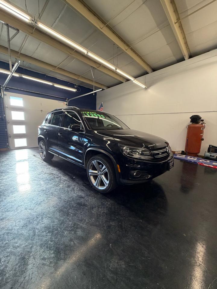 Volkswagen Tiguan S 2016
