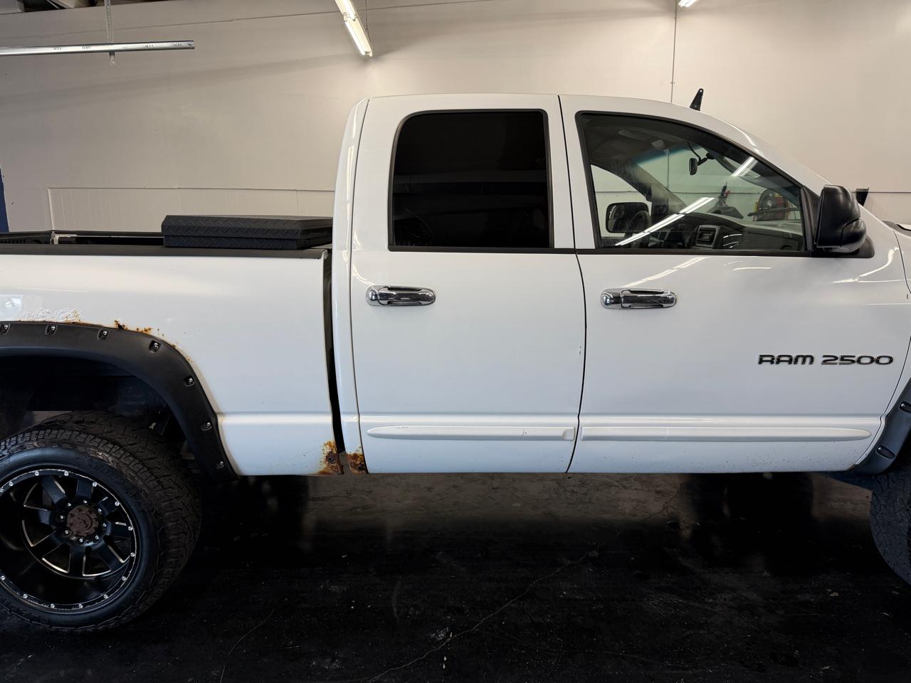 Dodge Ram 2500 ST Quad Cab 4WD 2004