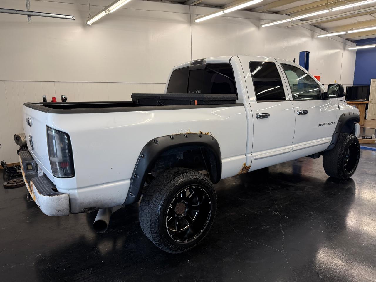 Dodge Ram 2500 ST Quad Cab 4WD 2004