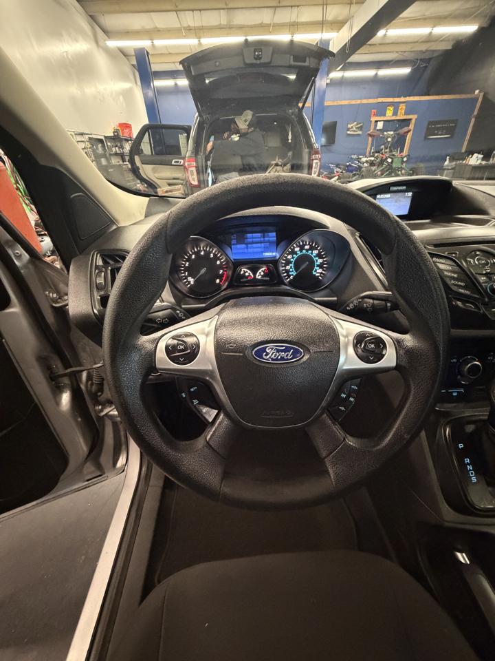Ford Escape S FWD 2014