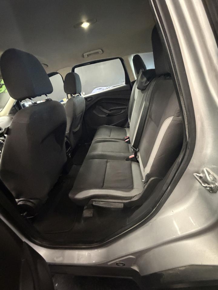 Ford Escape S FWD 2014