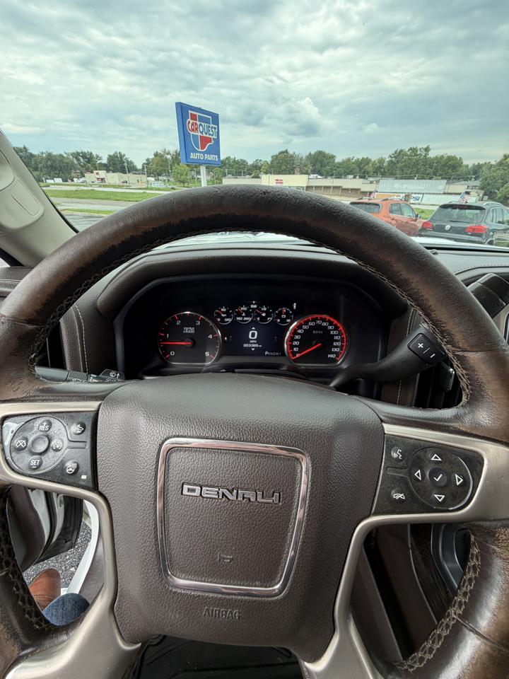 GMC Sierra 3500HD Denali Crew Cab 4WD 2016