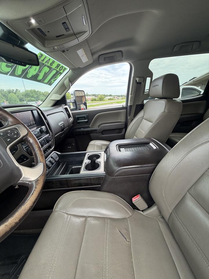 GMC Sierra 3500HD Denali Crew Cab 4WD 2016