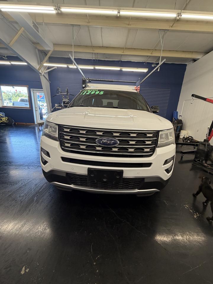 Ford Explorer XLT 4WD 2017