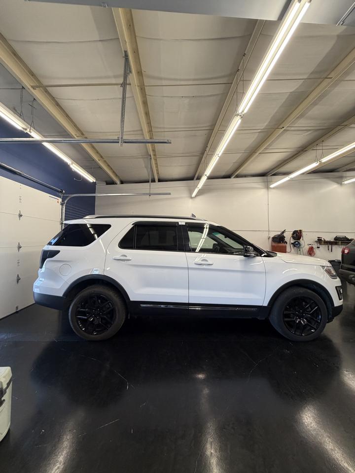 Ford Explorer XLT 4WD 2017