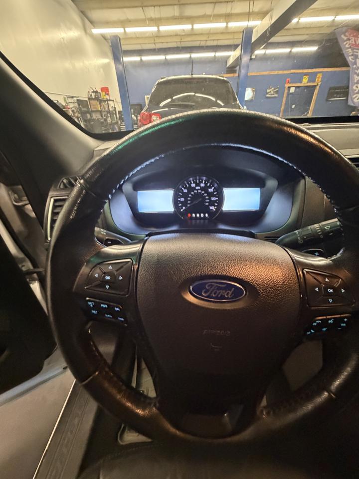 Ford Explorer XLT 4WD 2017