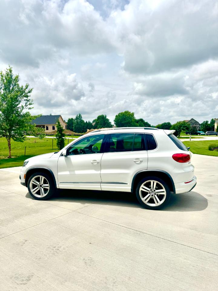 Volkswagen Tiguan SE 2016