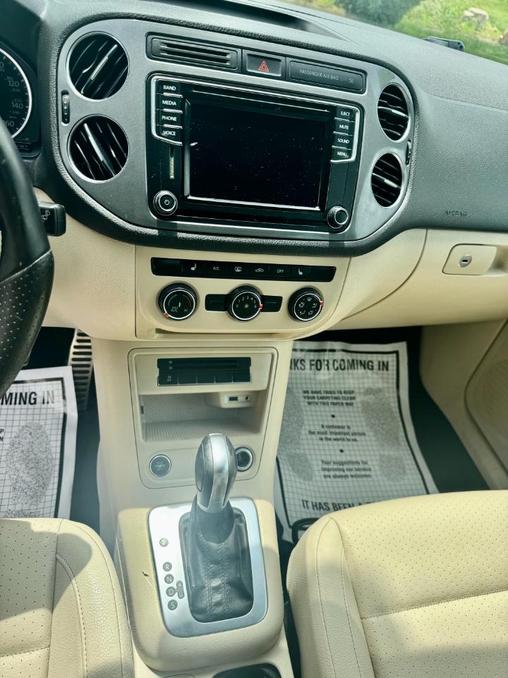 Volkswagen Tiguan SE 2016