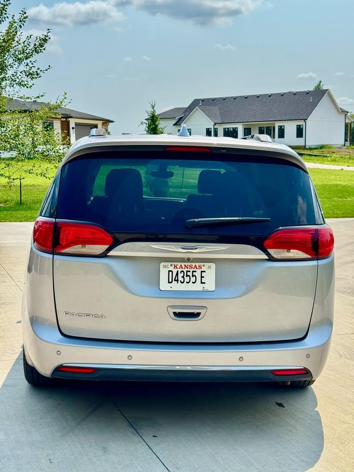 Chrysler Pacifica Touring-L 2020