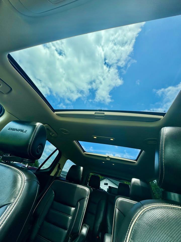 GMC Acadia Denali AWD 2018