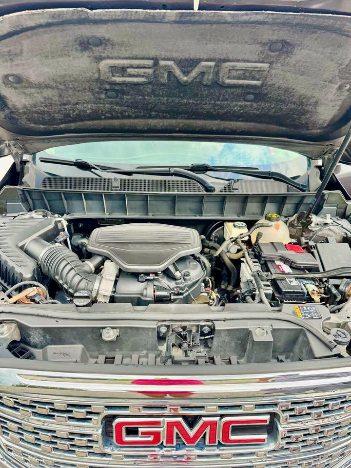 GMC Acadia Denali AWD 2018