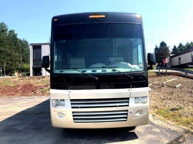 Thor Motor Coach Windsport  2011