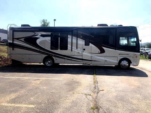 Thor Motor Coach Windsport  2011