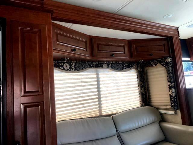Thor Motor Coach Windsport  2011