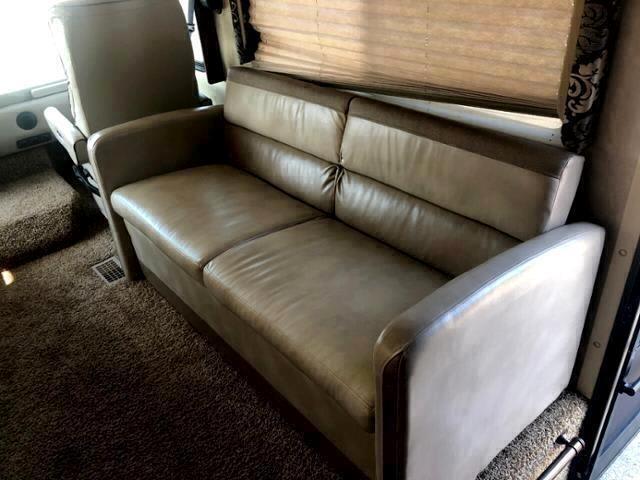 Thor Motor Coach Windsport  2011