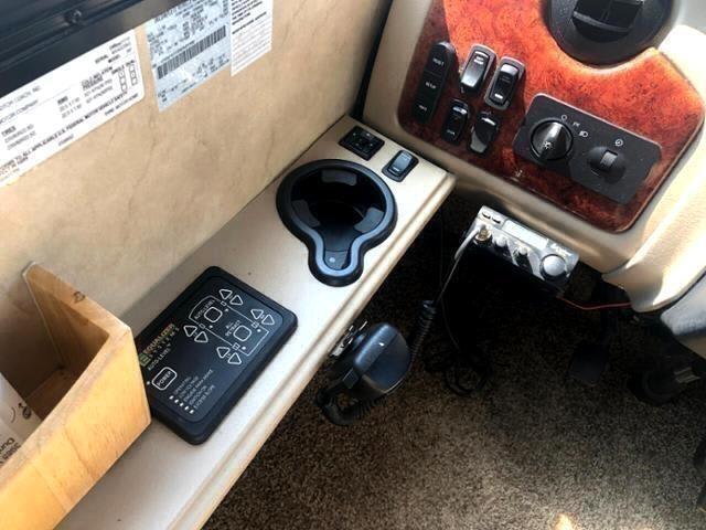 Thor Motor Coach Windsport  2011