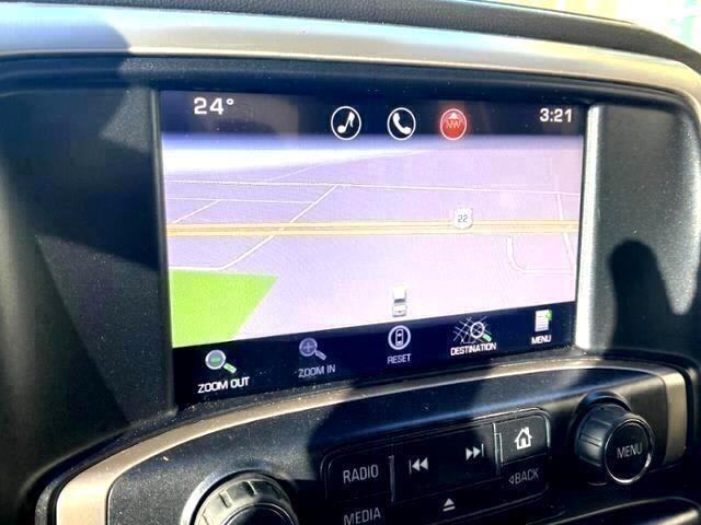 GMC Sierra 3500HD Denali Crew Cab 4WD 2015