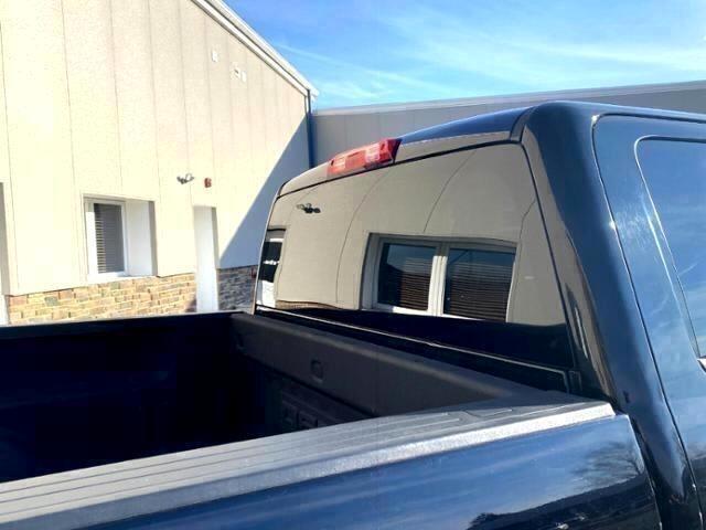 GMC Sierra 3500HD Denali Crew Cab 4WD 2015