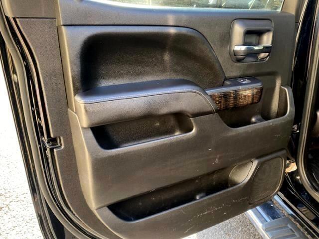 GMC Sierra 3500HD Denali Crew Cab 4WD 2015