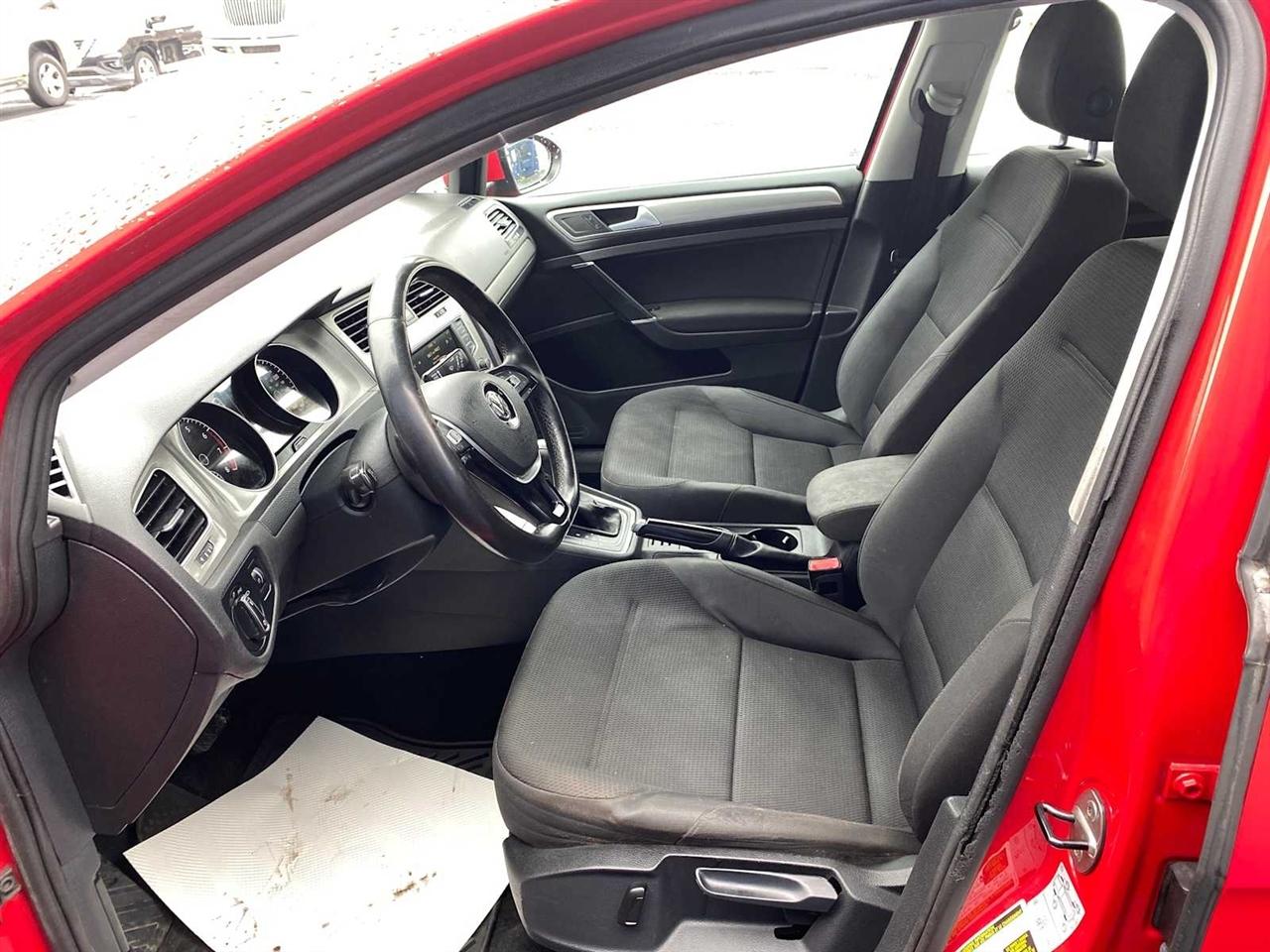 Volkswagen Golf TSI S 6A 2016