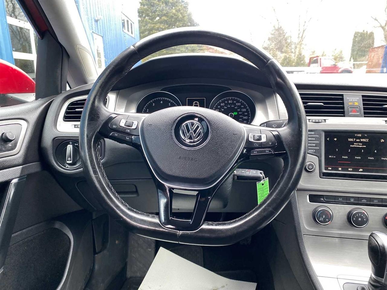 Volkswagen Golf TSI S 6A 2016