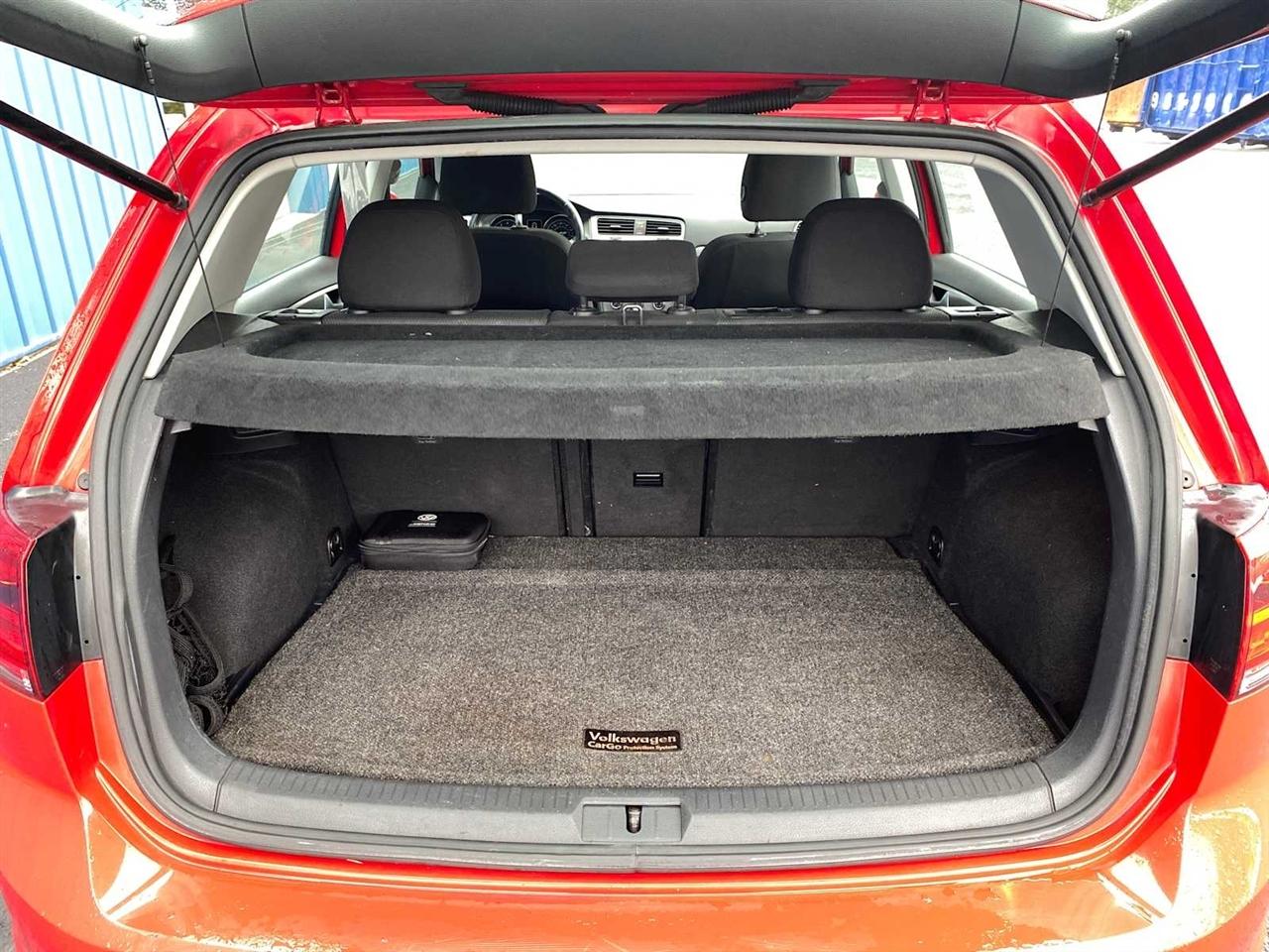 Volkswagen Golf TSI S 6A 2016