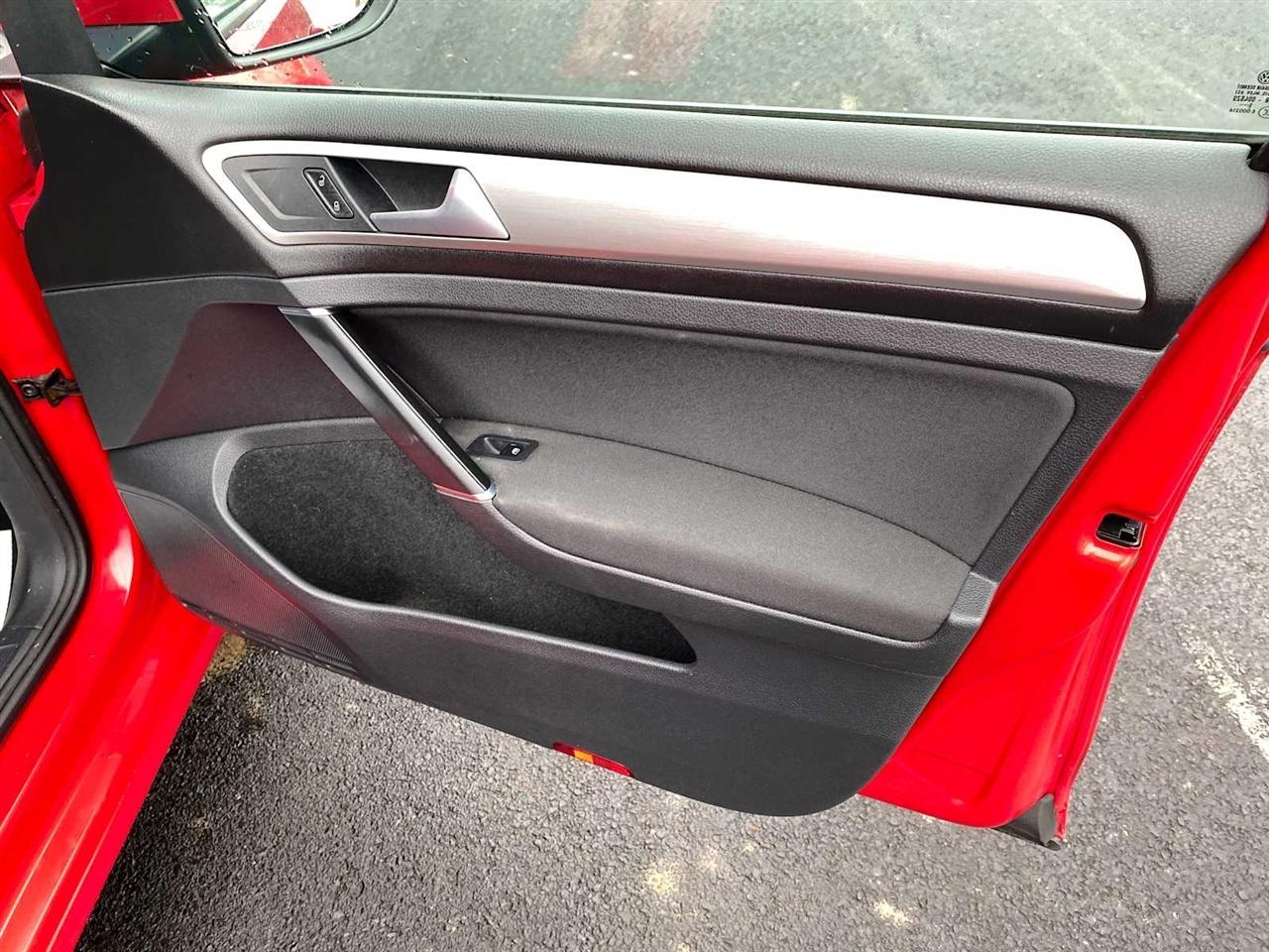 Volkswagen Golf TSI S 6A 2016