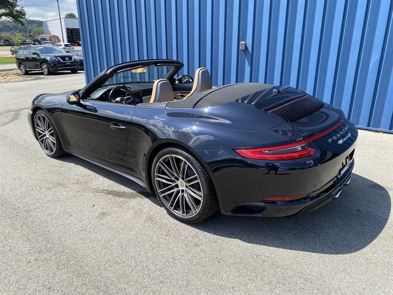 Porsche 911 Carrera 4S Cabriolet 2017