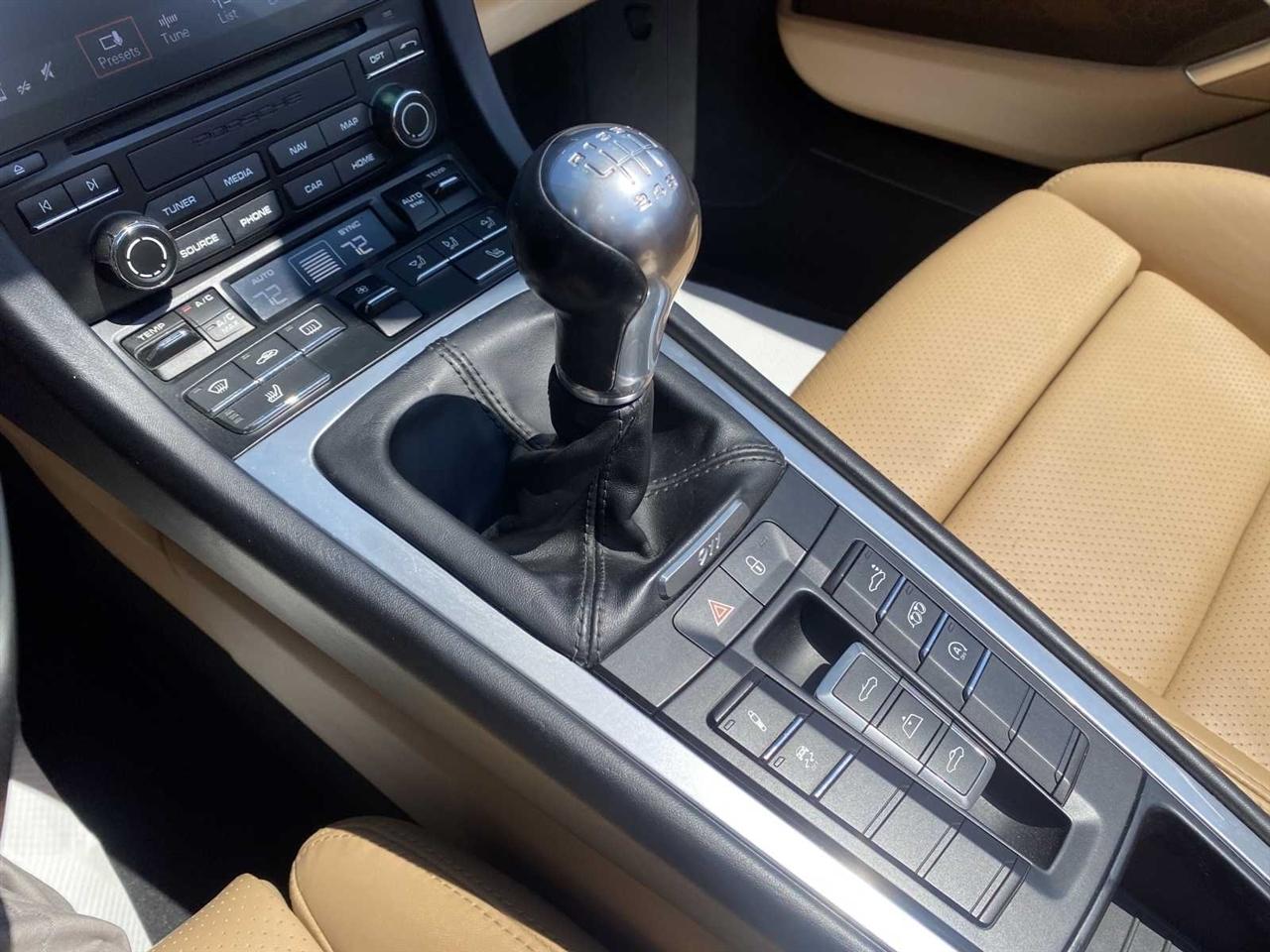 Porsche 911 Carrera 4S Cabriolet 2017