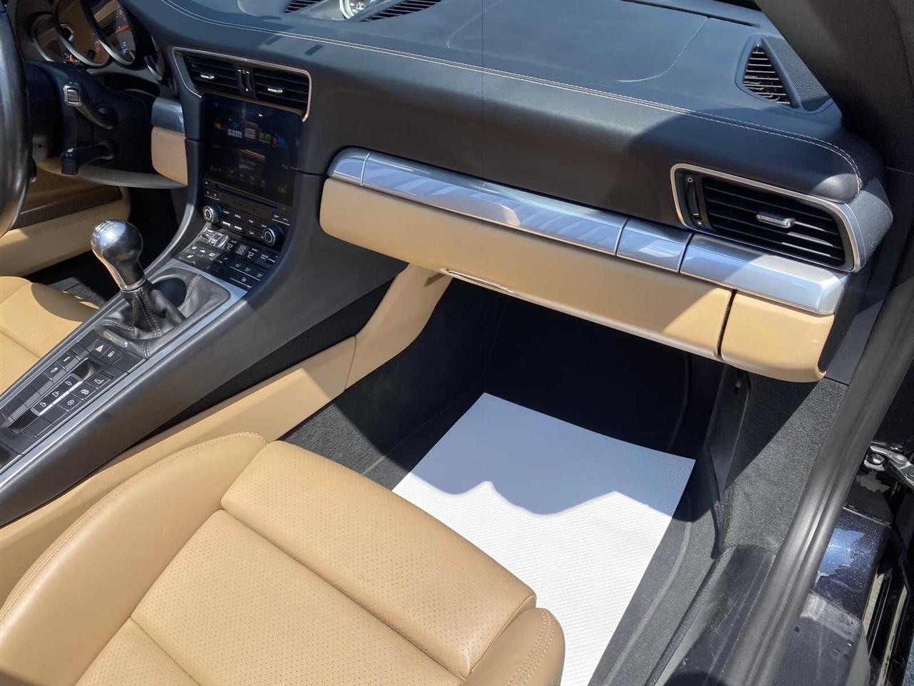 Porsche 911 Carrera 4S Cabriolet 2017