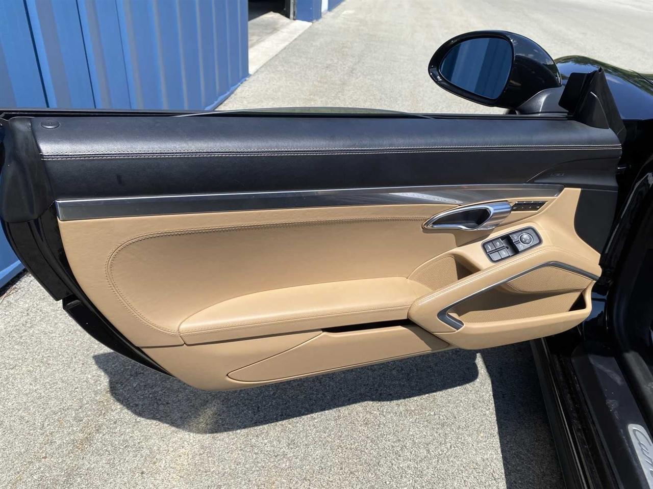 Porsche 911 Carrera 4S Cabriolet 2017