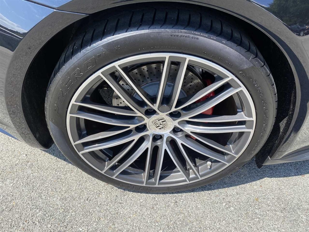 Porsche 911 Carrera 4S Cabriolet 2017