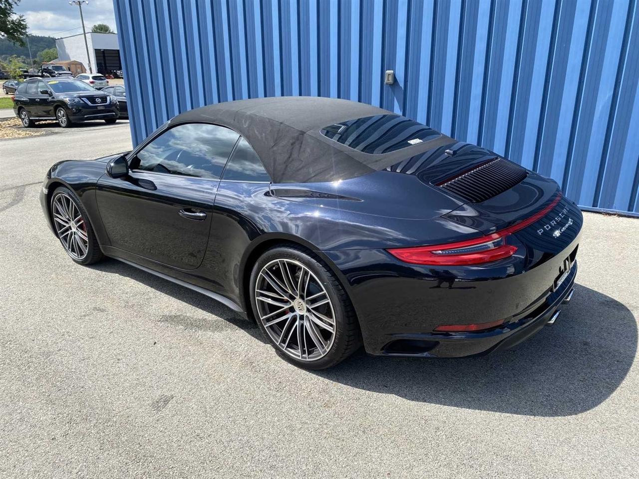 Porsche 911 Carrera 4S Cabriolet 2017
