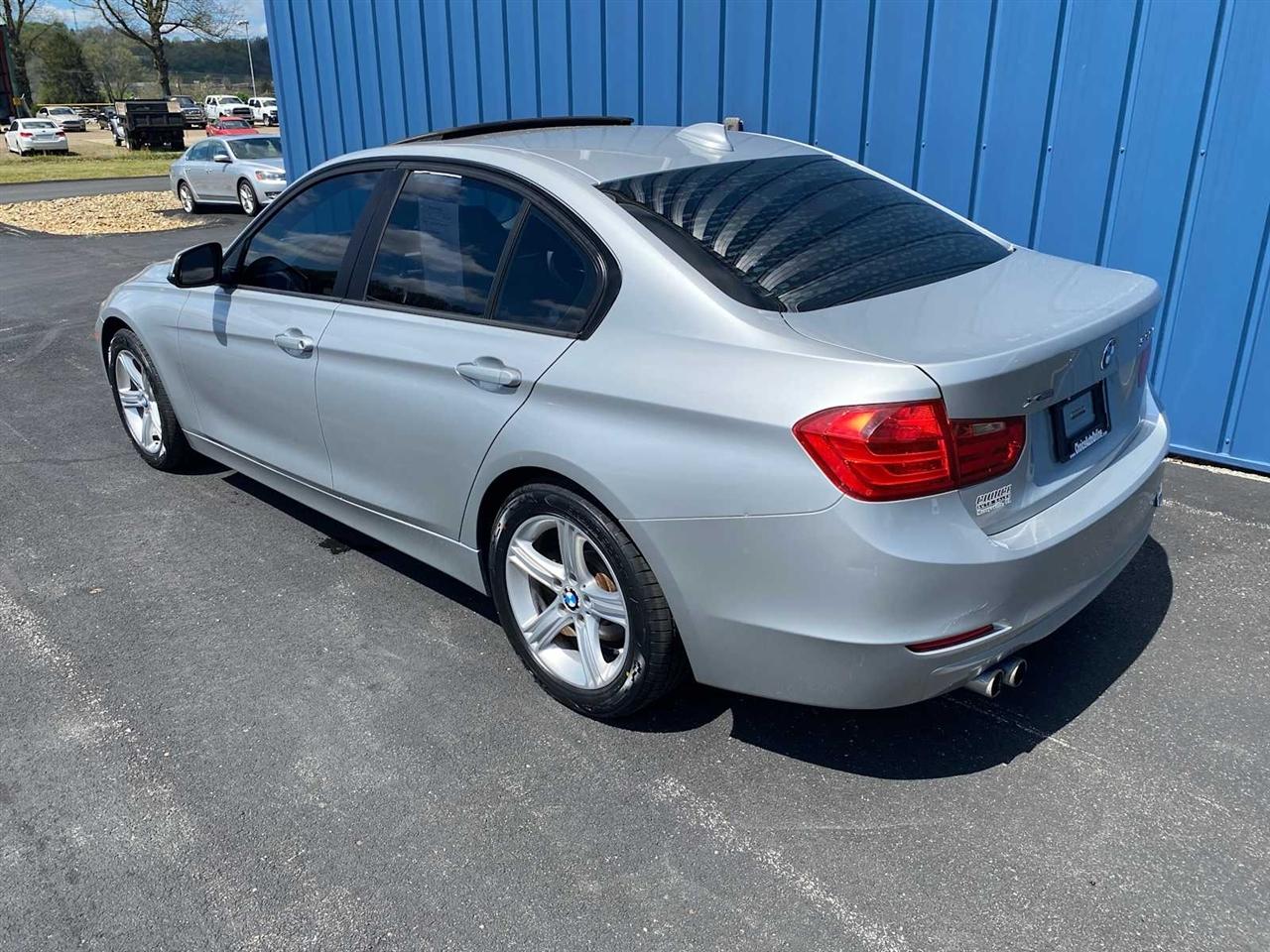 BMW 3-Series 328i xDrive Sedan 2013
