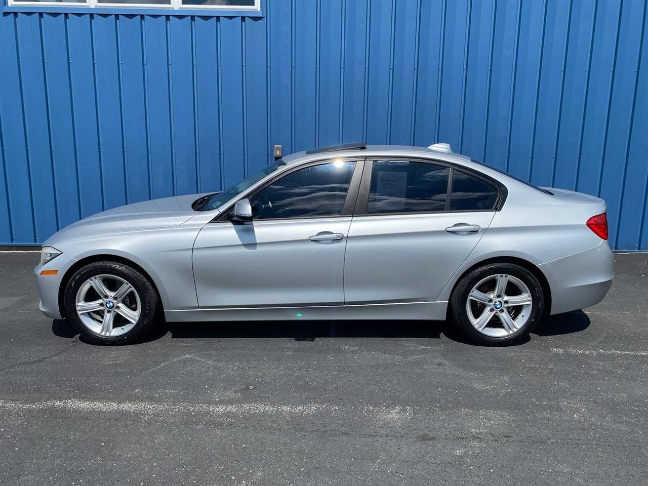 BMW 3-Series 328i xDrive Sedan 2013