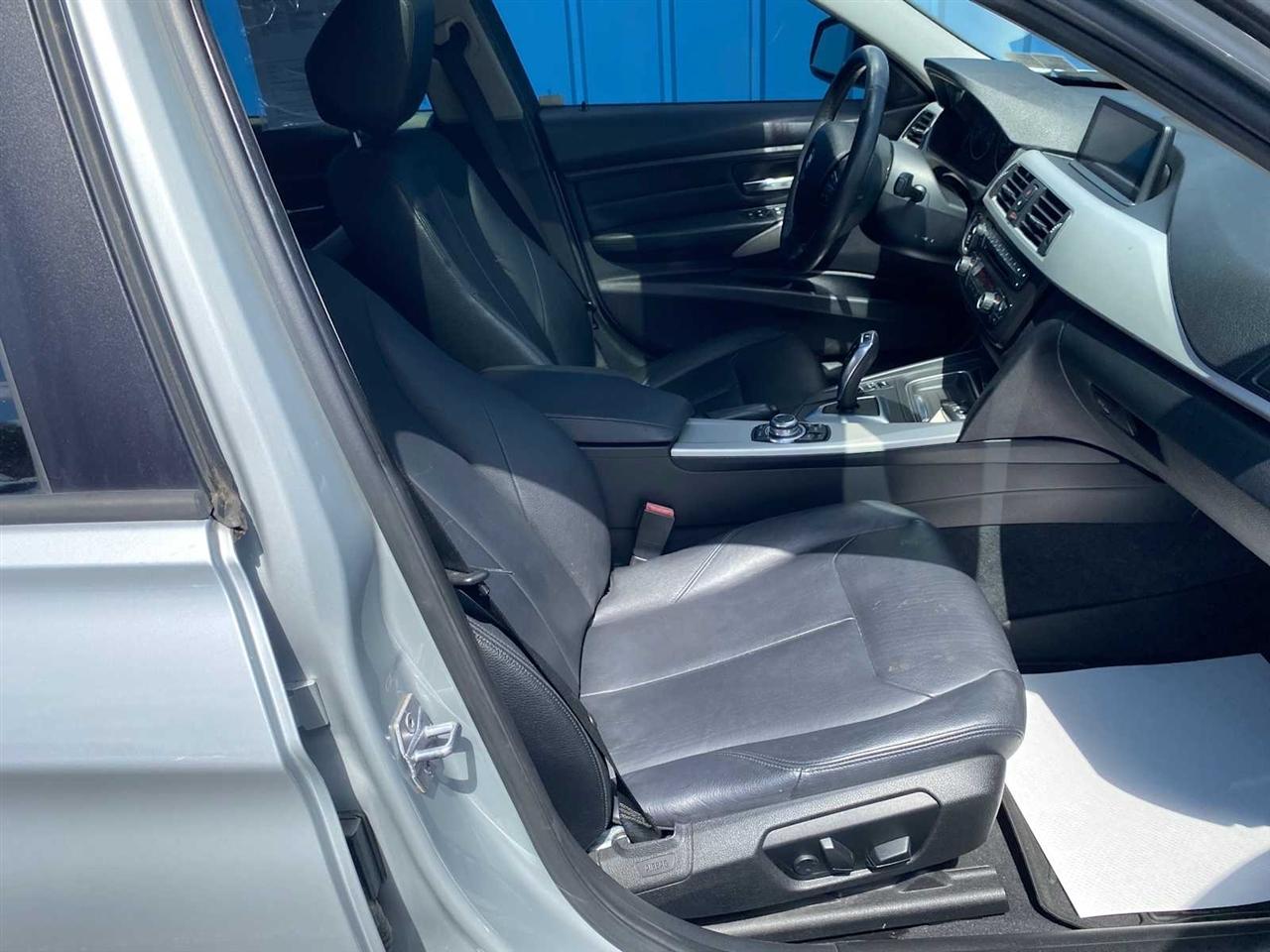 BMW 3-Series 328i xDrive Sedan 2013