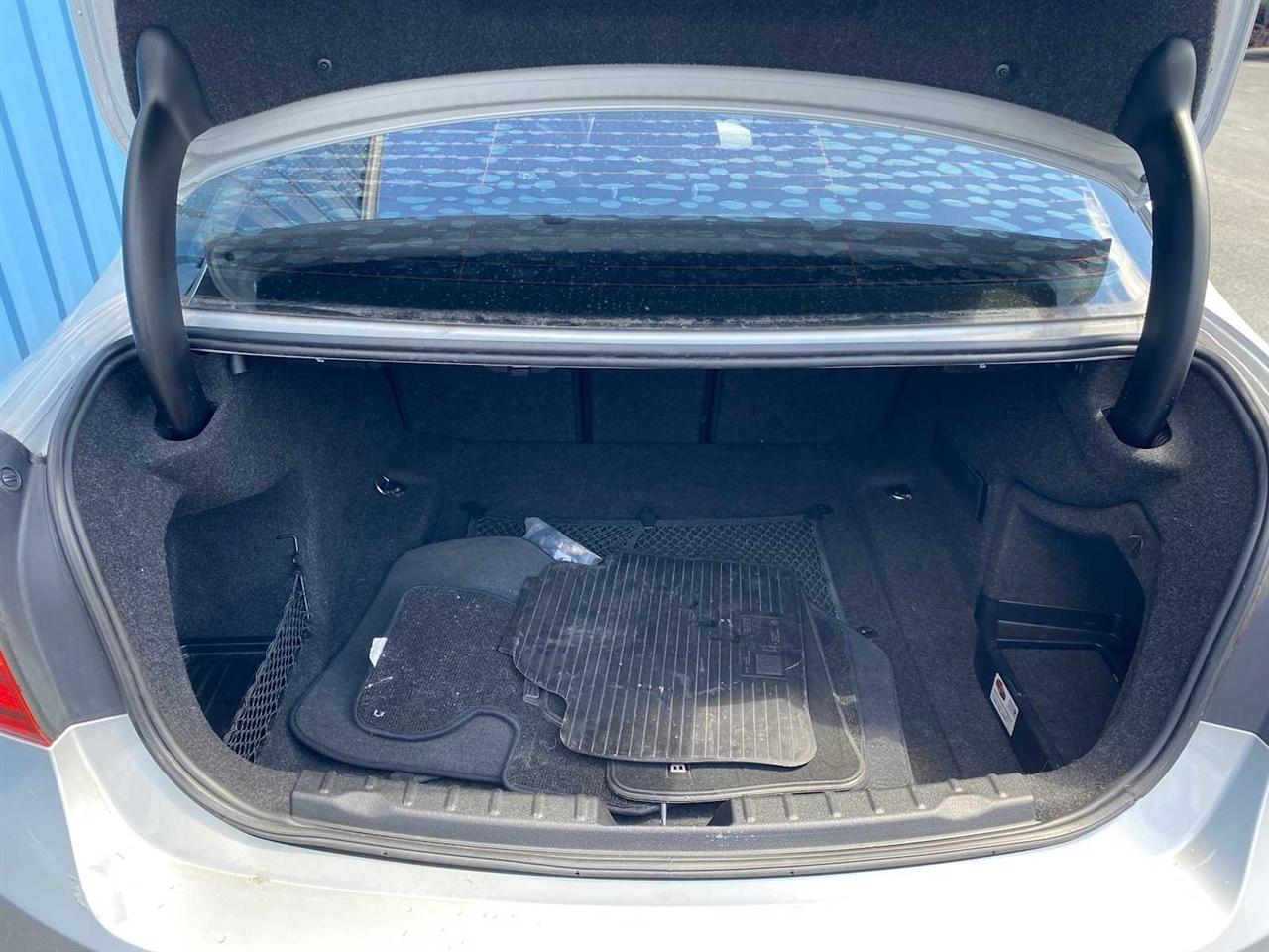 BMW 3-Series 328i xDrive Sedan 2013