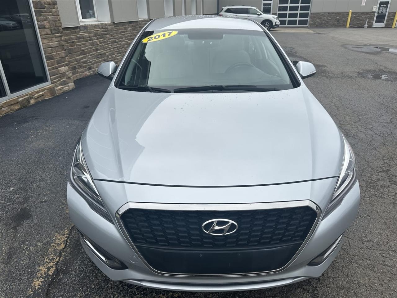 Hyundai Sonata Hybrid 4dr Sdn SE 2017