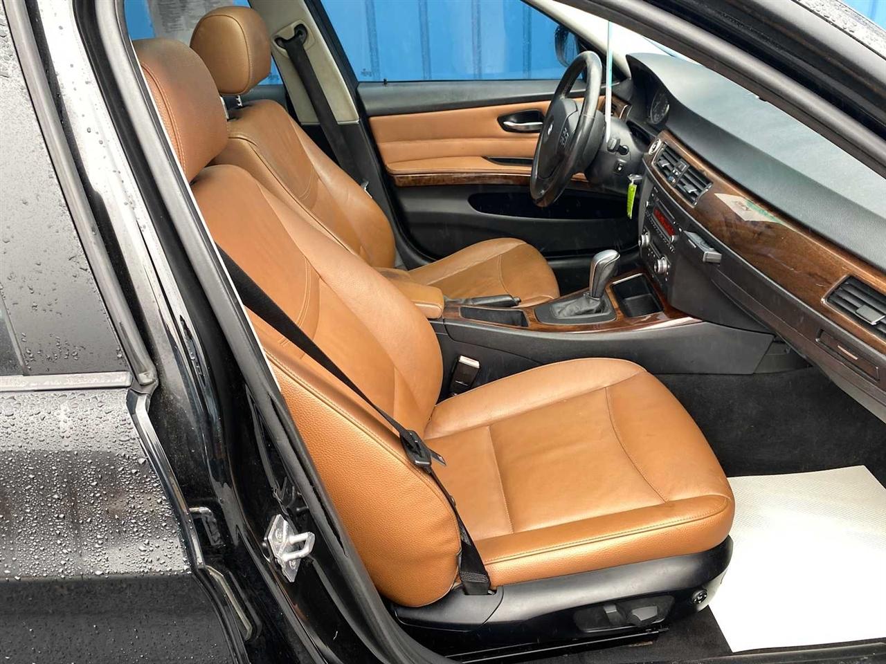 BMW 3-Series 328i xDrive SA 2011