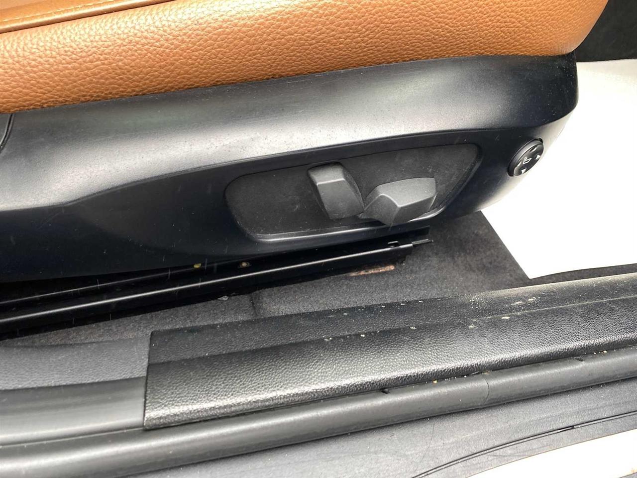 BMW 3-Series 328i xDrive SA 2011