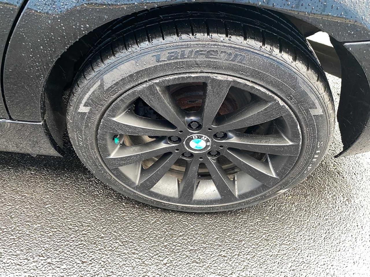 BMW 3-Series 328i xDrive SA 2011