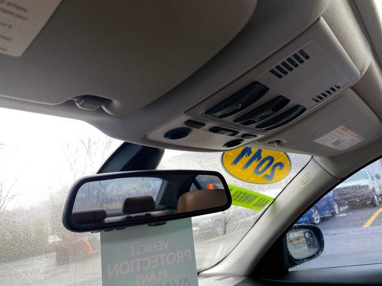 BMW 3-Series 328i xDrive SA 2011