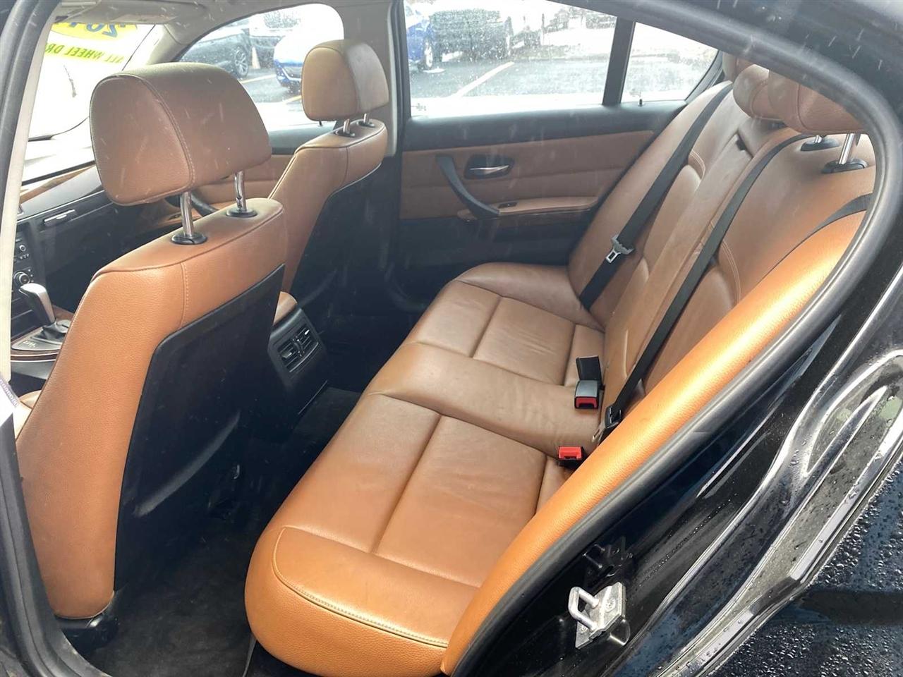 BMW 3-Series 328i xDrive SA 2011