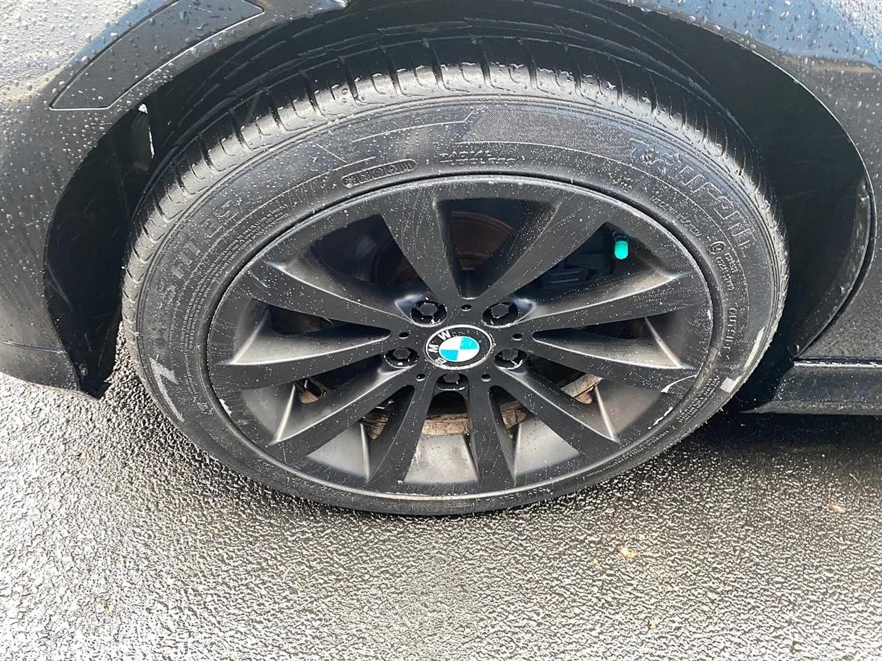 BMW 3-Series 328i xDrive SA 2011