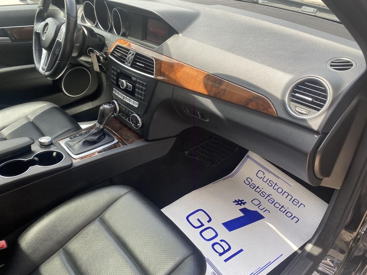 Mercedes-Benz C-Class C300 4MATIC Sport Sedan 2013