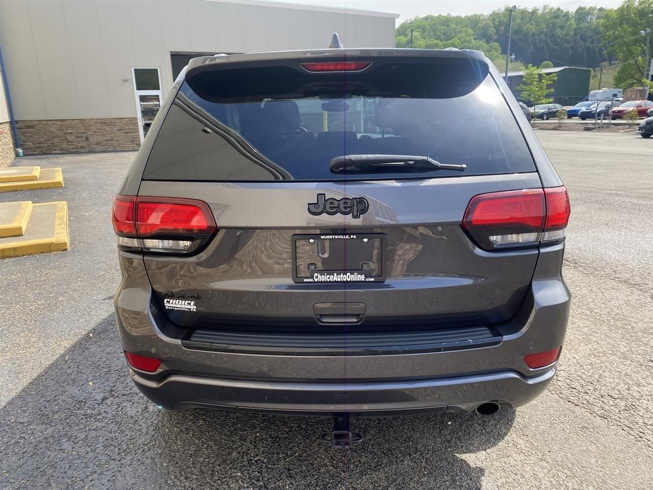 Jeep Grand Cherokee Laredo 4WD 2017