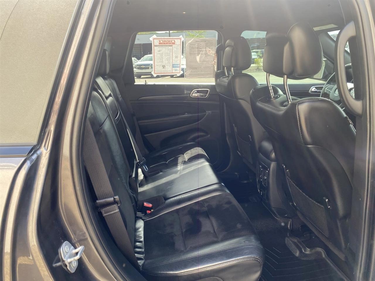 Jeep Grand Cherokee Laredo 4WD 2017