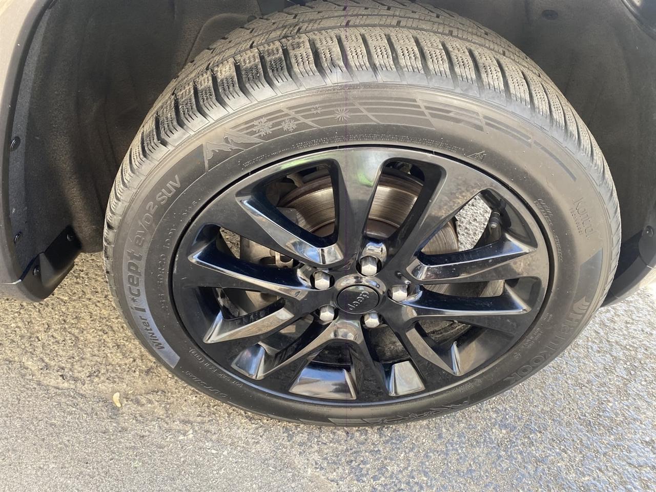 Jeep Grand Cherokee Laredo 4WD 2017