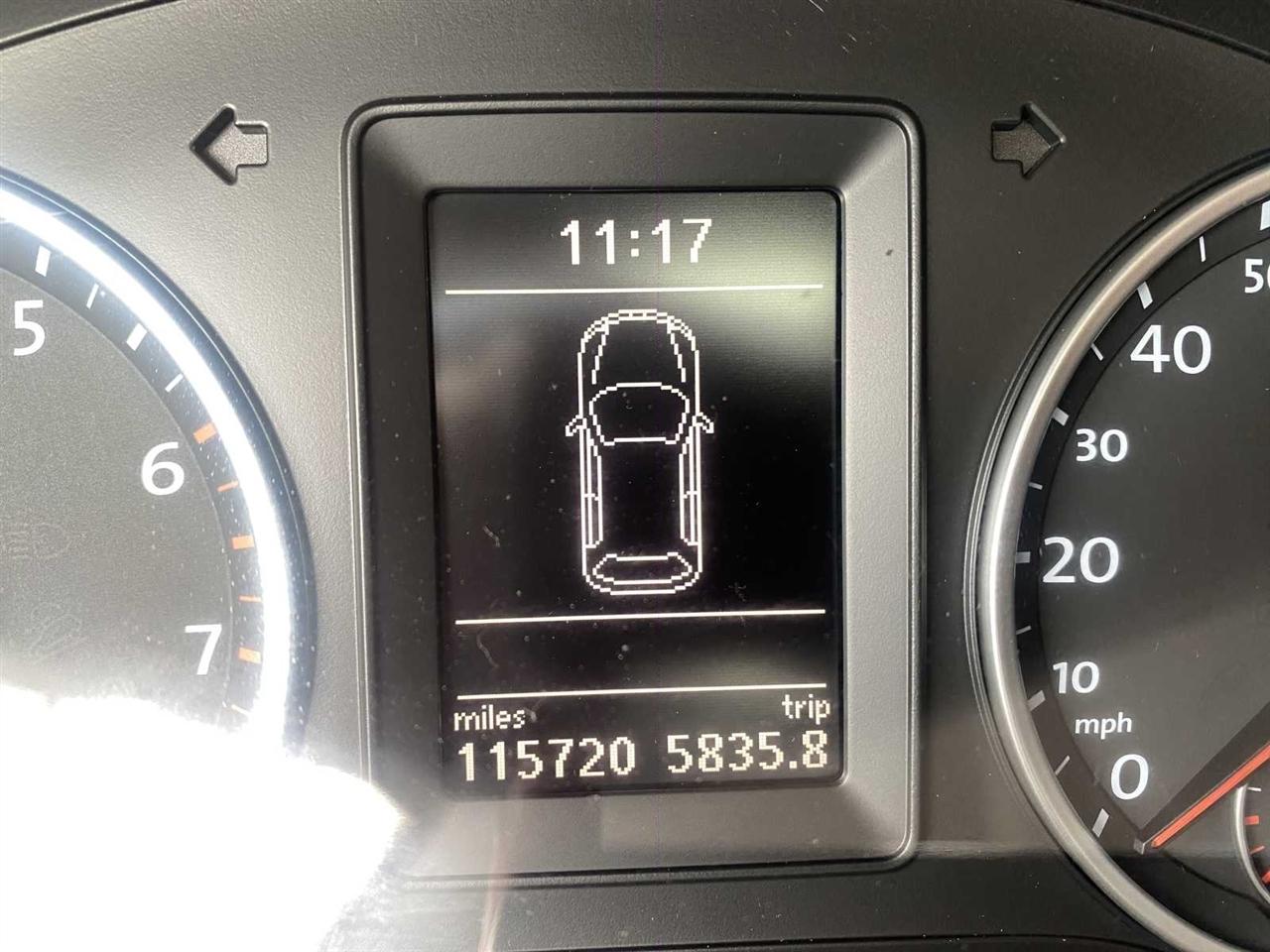 Volkswagen Tiguan SE 2012